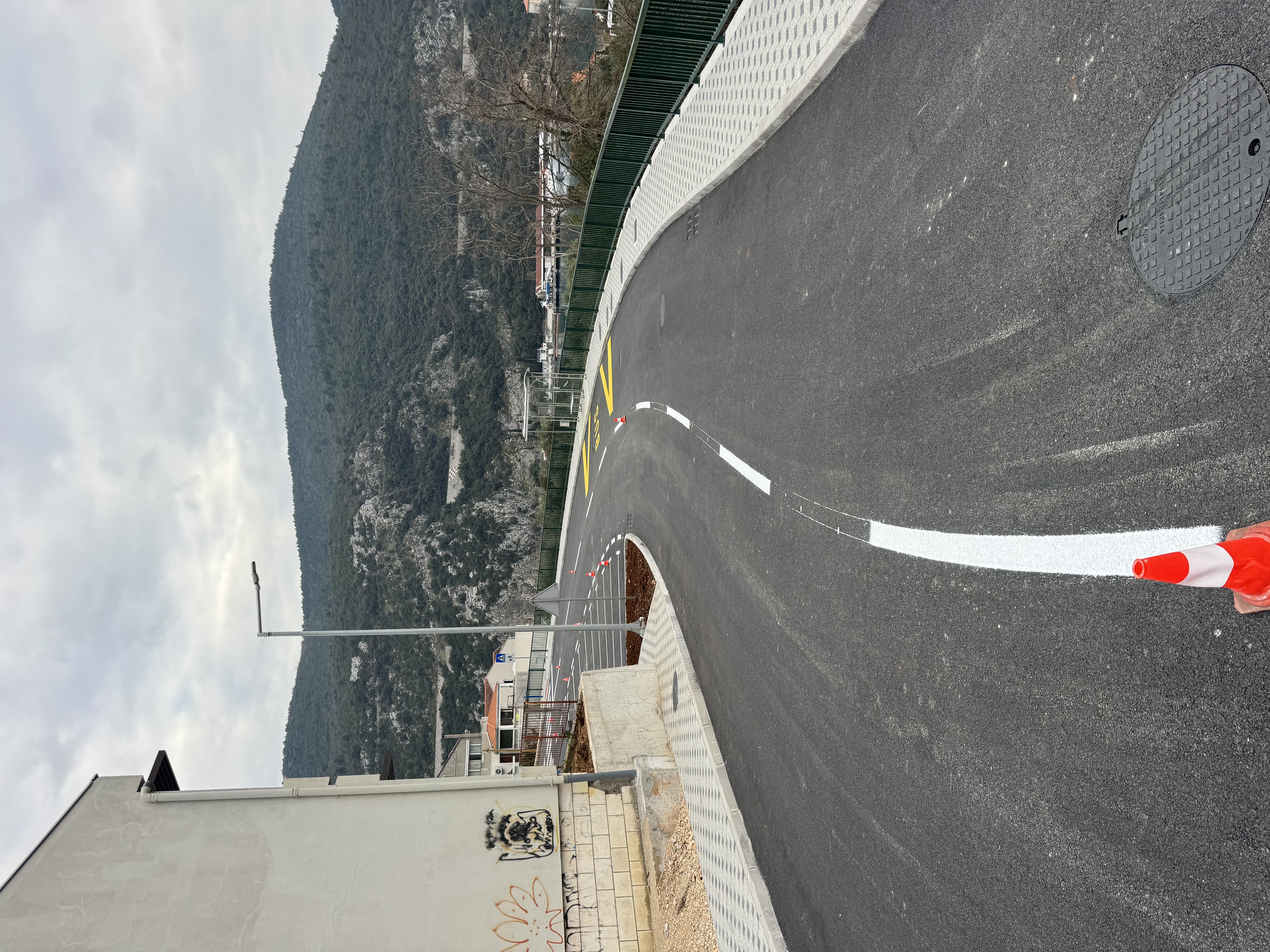 Tehnogradnja tim u radu